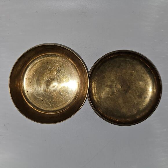 Vintage Brass Trinket Box 4" Red Enamel Floral Inlay Round Jewelry Powder Case - Picture 7 of 8